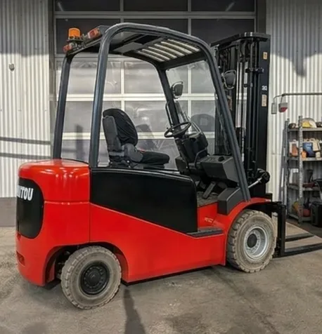 Manitou Manitou 3 tonnen Elektro Triplex& Seitenschieber